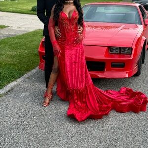 Elegant Red Prom Dress